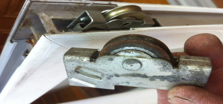 screen door roller repair in Yucca Valley